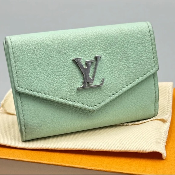 Louis Vuitton Handbags - Louis Vuitton Mini Lockme Menthe Microchipped Wallet full inclusion